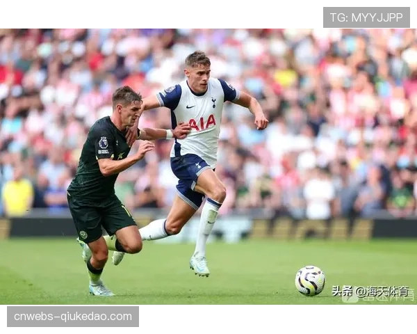 即时战报：热刺半场0-2落后于布伦特福德，维萨、姆贝莫破门